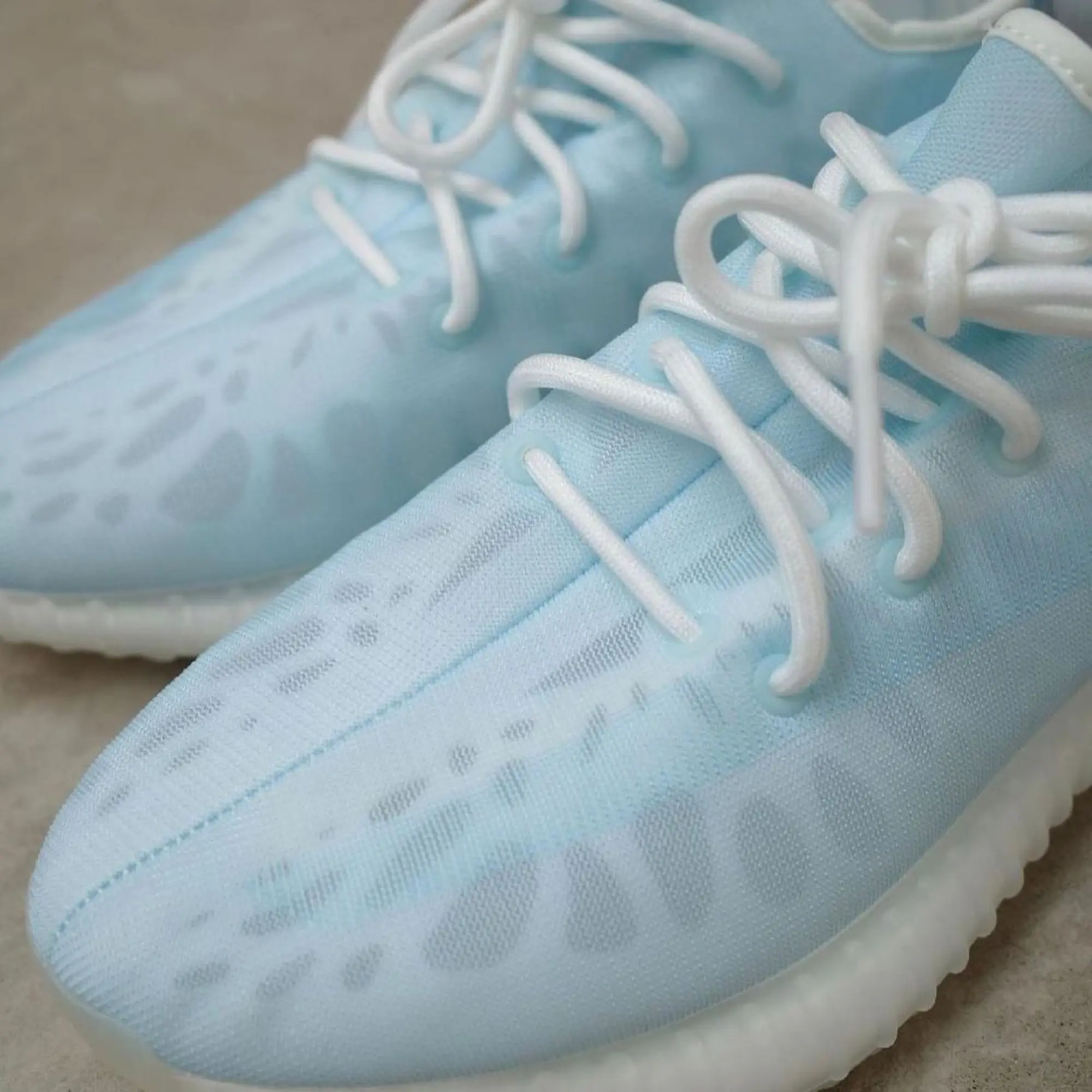 Yeezy 350 ice blue sales