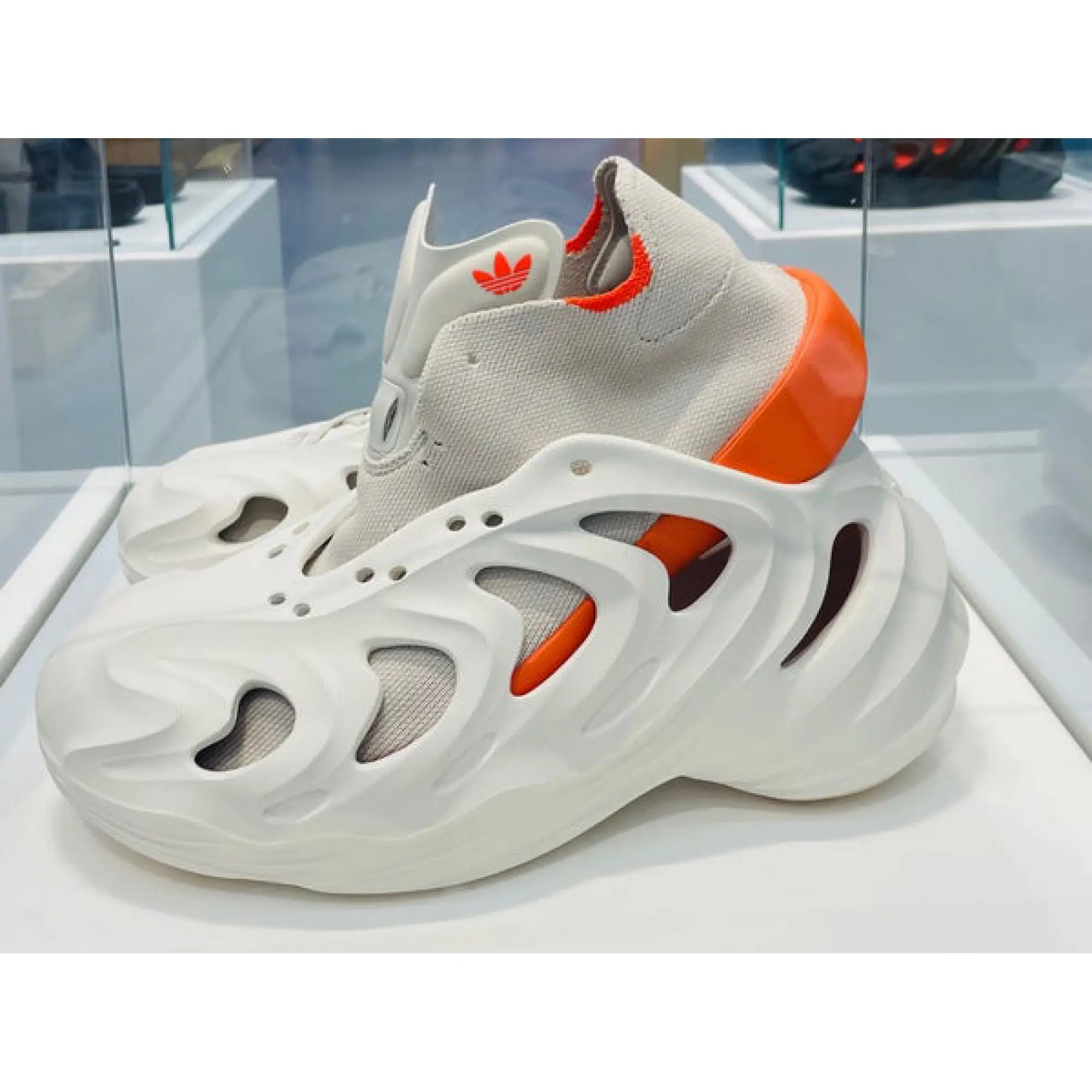 Adidas store adi foam