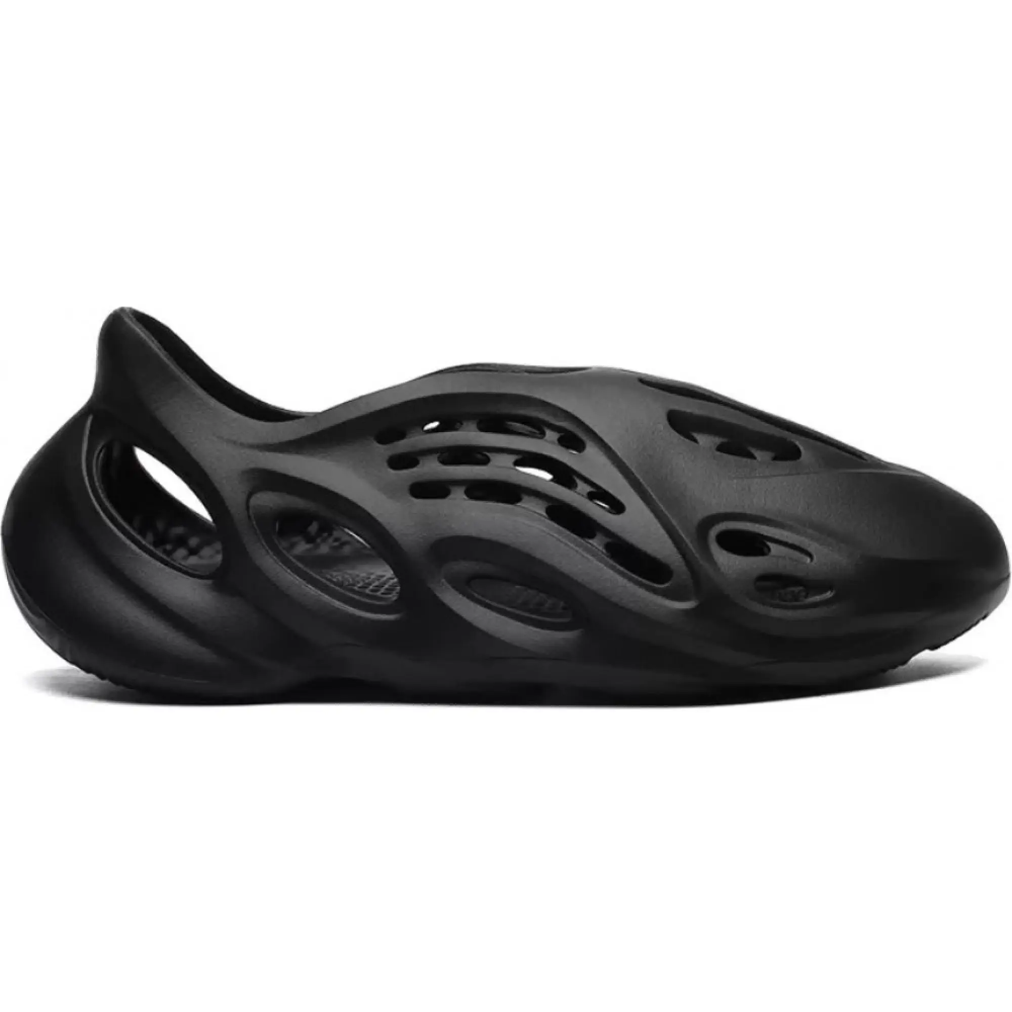 Yeezy runner black discount