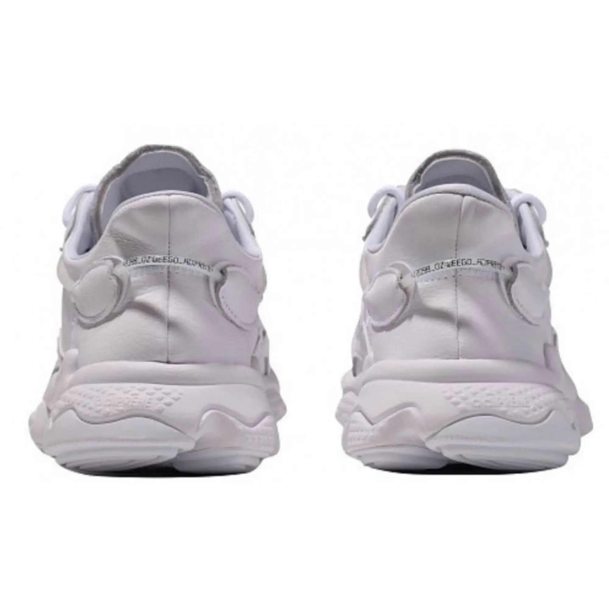 Ozweego white 2025